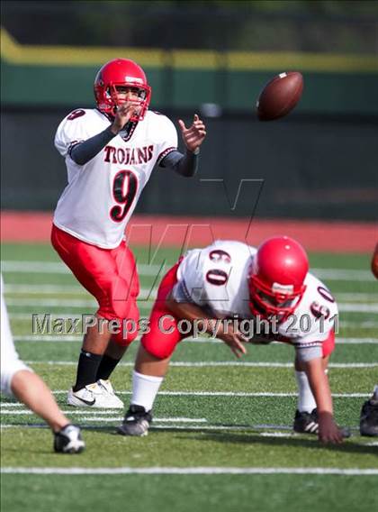 Thumbnail 2 in South Houston Freshman B @ Alvin Freshman White photogallery.