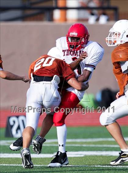 Thumbnail 2 in South Houston Freshman B @ Alvin Freshman White photogallery.