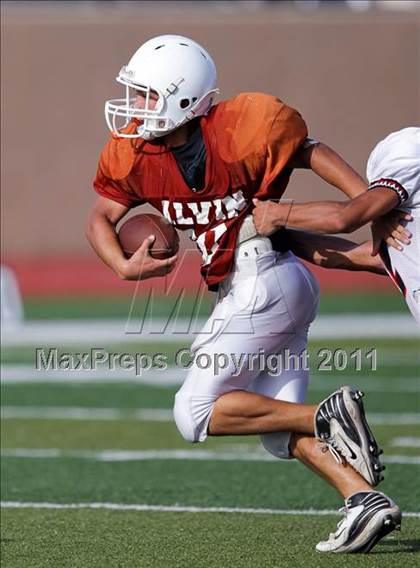 Thumbnail 2 in South Houston Freshman B @ Alvin Freshman White photogallery.