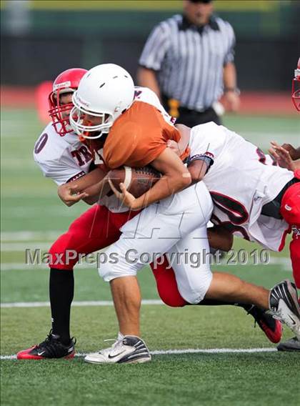 Thumbnail 3 in South Houston Freshman B @ Alvin Freshman White photogallery.
