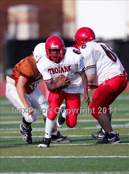 Thumbnail 2 in South Houston Freshman B @ Alvin Freshman White photogallery.