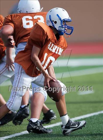Thumbnail 2 in South Houston Freshman B @ Alvin Freshman White photogallery.
