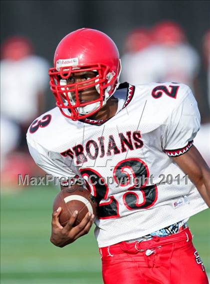 Thumbnail 3 in South Houston Freshman B @ Alvin Freshman White photogallery.