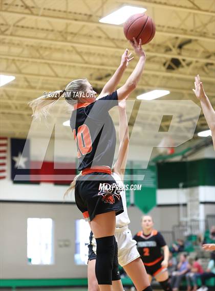 Thumbnail 3 in Springtown vs Archer City (Santo Tournament) photogallery.