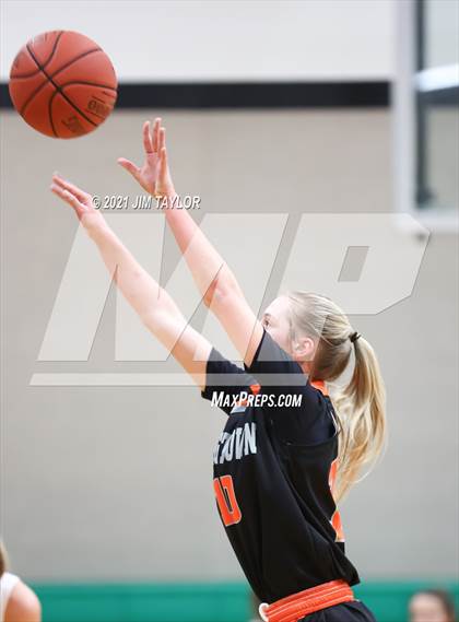 Thumbnail 1 in Springtown vs Archer City (Santo Tournament) photogallery.