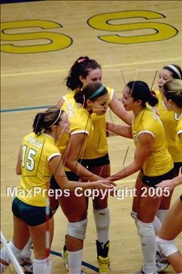 Thumbnail 3 in Mira Costa vs Redondo Union (D2-AA Section Final) photogallery.