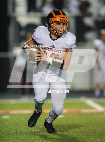 Thumbnail 3 in Lenoir City @ Fulton photogallery.