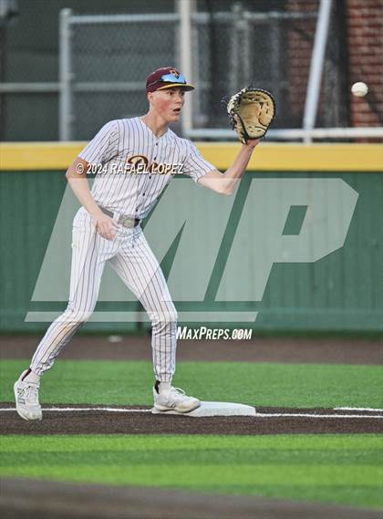 Thumbnail 2 in Deer Park @ North Shore (UIL Baseball 6A Region 3 Bi-District) photogallery.