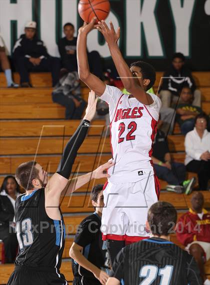 Thumbnail 3 in Clovis North vs. Pleasant Grove (Adidas Challenge) photogallery.