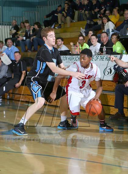 Thumbnail 3 in Clovis North vs. Pleasant Grove (Adidas Challenge) photogallery.