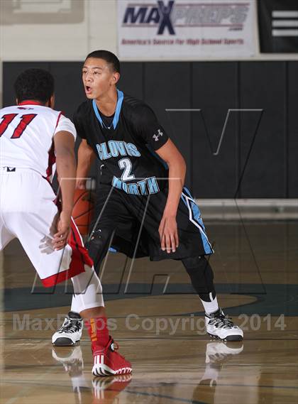 Thumbnail 2 in Clovis North vs. Pleasant Grove (Adidas Challenge) photogallery.