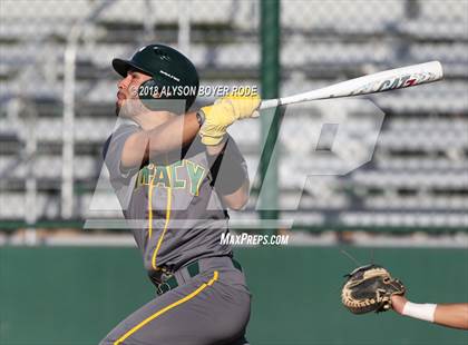 Thumbnail 3 in Davis vs. Tracy (The Boras Classic) photogallery.