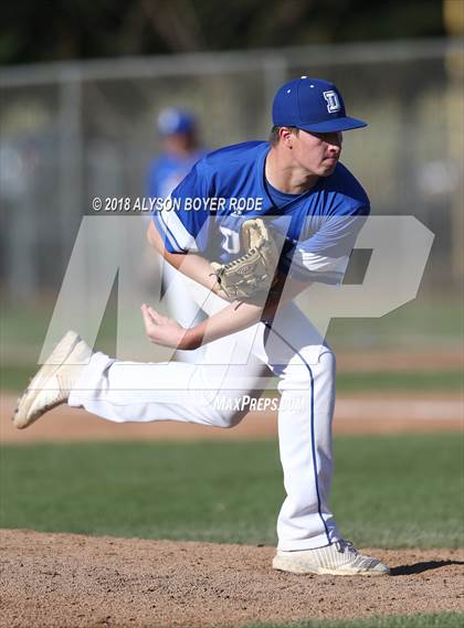 Thumbnail 1 in Davis vs. Tracy (The Boras Classic) photogallery.