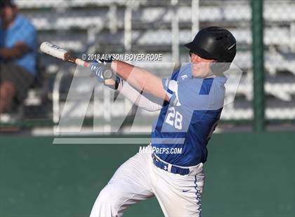 Thumbnail 1 in Davis vs. Tracy (The Boras Classic) photogallery.