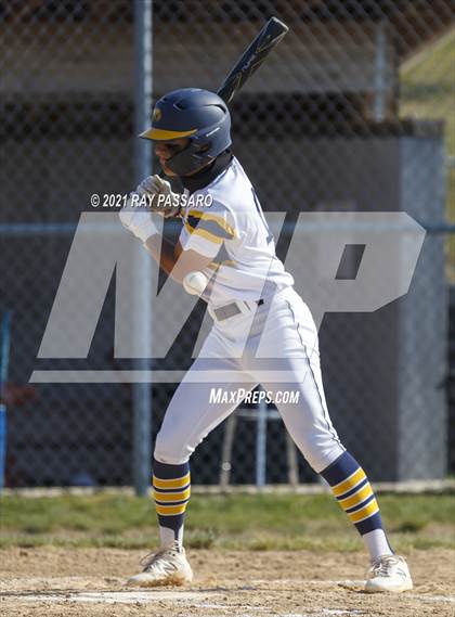 Thumbnail 3 in Shoreham Wading River vs Center Moriches photogallery.