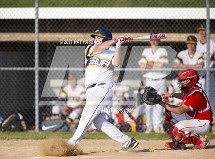 Thumbnail 3 in Shoreham Wading River vs Center Moriches photogallery.