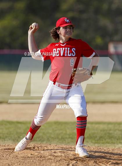 Thumbnail 3 in Shoreham Wading River vs Center Moriches photogallery.