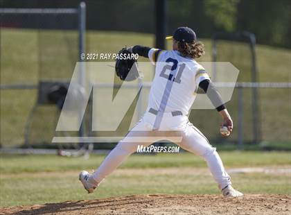 Thumbnail 3 in Shoreham Wading River vs Center Moriches photogallery.