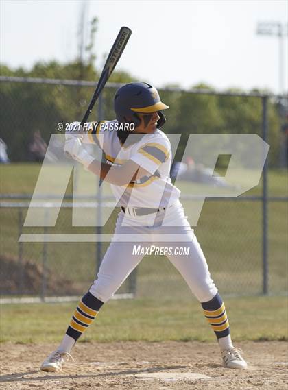 Thumbnail 3 in Shoreham Wading River vs Center Moriches photogallery.