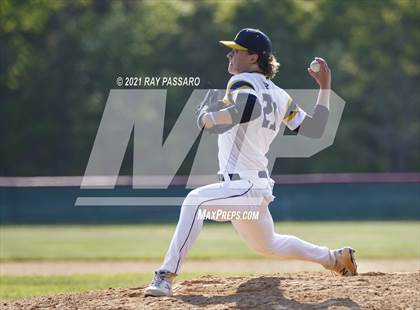 Thumbnail 3 in Shoreham Wading River vs Center Moriches photogallery.