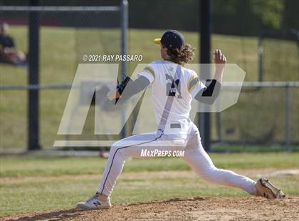 Thumbnail 2 in Shoreham Wading River vs Center Moriches photogallery.
