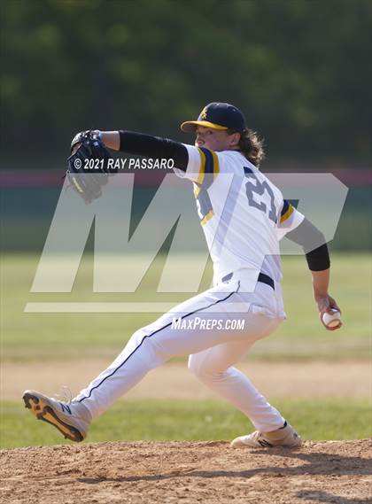 Thumbnail 2 in Shoreham Wading River vs Center Moriches photogallery.