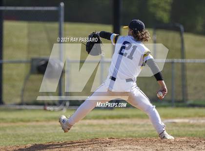 Thumbnail 3 in Shoreham Wading River vs Center Moriches photogallery.