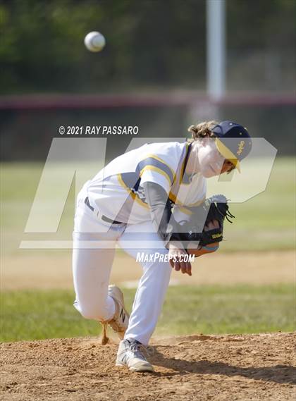 Thumbnail 1 in Shoreham Wading River vs Center Moriches photogallery.