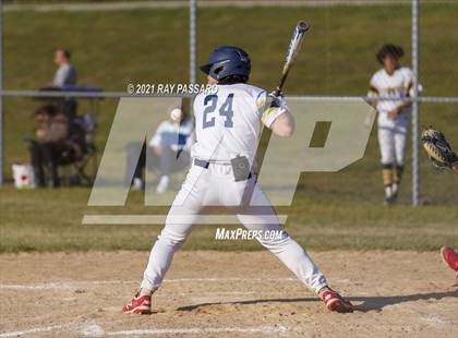 Thumbnail 3 in Shoreham Wading River vs Center Moriches photogallery.