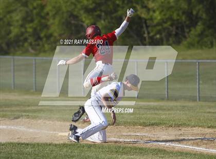 Thumbnail 2 in Shoreham Wading River vs Center Moriches photogallery.