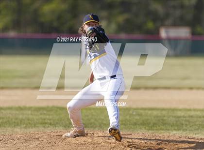 Thumbnail 2 in Shoreham Wading River vs Center Moriches photogallery.