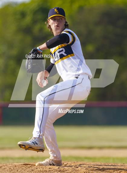 Thumbnail 3 in Shoreham Wading River vs Center Moriches photogallery.