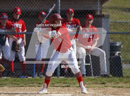Thumbnail 3 in Shoreham Wading River vs Center Moriches photogallery.
