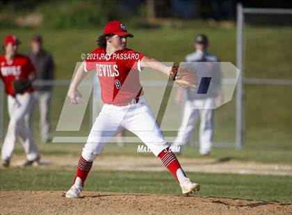 Thumbnail 2 in Shoreham Wading River vs Center Moriches photogallery.