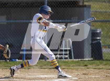 Thumbnail 2 in Shoreham Wading River vs Center Moriches photogallery.