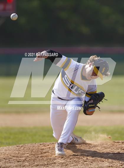 Thumbnail 2 in Shoreham Wading River vs Center Moriches photogallery.