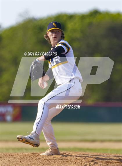 Thumbnail 3 in Shoreham Wading River vs Center Moriches photogallery.