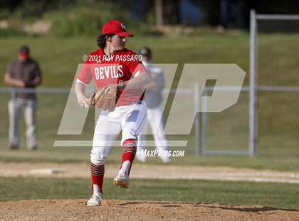 Thumbnail 1 in Shoreham Wading River vs Center Moriches photogallery.