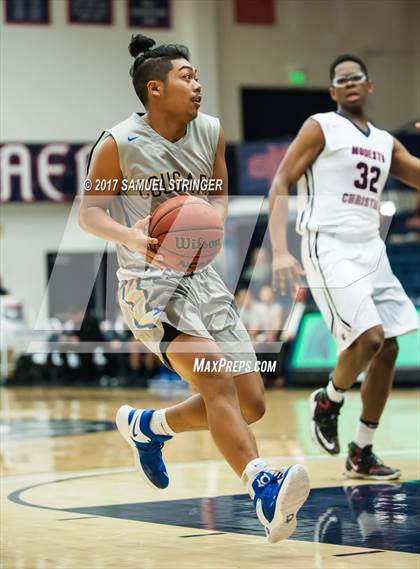 Thumbnail 3 in Modesto Christian vs. Newark Memorial (MaxPreps MLK Classic) photogallery.