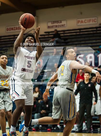 Thumbnail 2 in Modesto Christian vs. Newark Memorial (MaxPreps MLK Classic) photogallery.