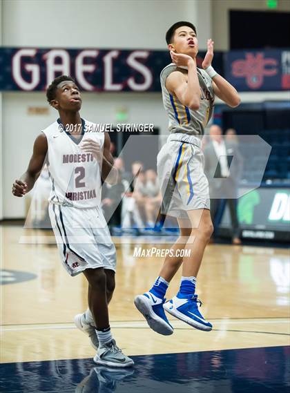 Thumbnail 2 in Modesto Christian vs. Newark Memorial (MaxPreps MLK Classic) photogallery.