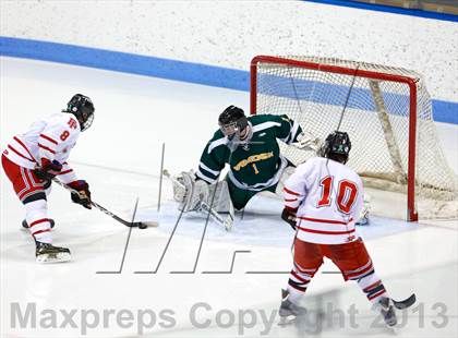 Thumbnail 2 in Fairfield Prep vs Hamden (CIAC Division I Quarterfinal) photogallery.