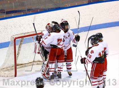 Thumbnail 2 in Fairfield Prep vs Hamden (CIAC Division I Quarterfinal) photogallery.