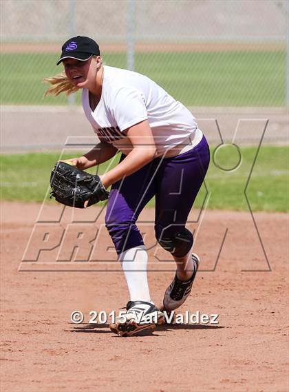 Thumbnail 2 in Mountain View vs Sabino (Tucson Badger Invitational) photogallery.