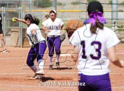 Thumbnail 2 in Mountain View vs Sabino (Tucson Badger Invitational) photogallery.
