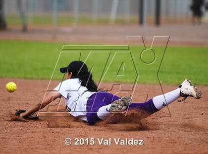 Thumbnail 1 in Mountain View vs Sabino (Tucson Badger Invitational) photogallery.