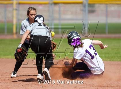 Thumbnail 3 in Mountain View vs Sabino (Tucson Badger Invitational) photogallery.