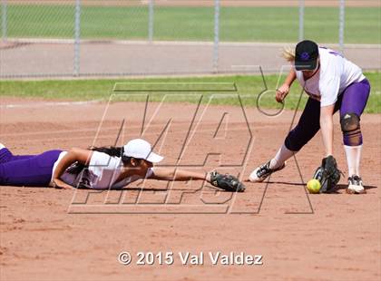 Thumbnail 1 in Mountain View vs Sabino (Tucson Badger Invitational) photogallery.