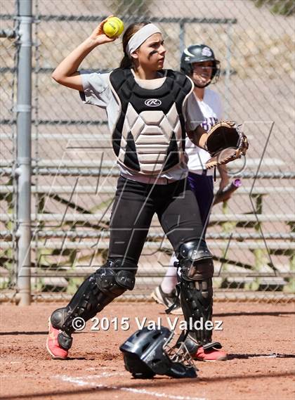 Thumbnail 3 in Mountain View vs Sabino (Tucson Badger Invitational) photogallery.