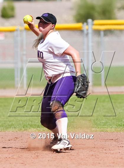 Thumbnail 2 in Mountain View vs Sabino (Tucson Badger Invitational) photogallery.